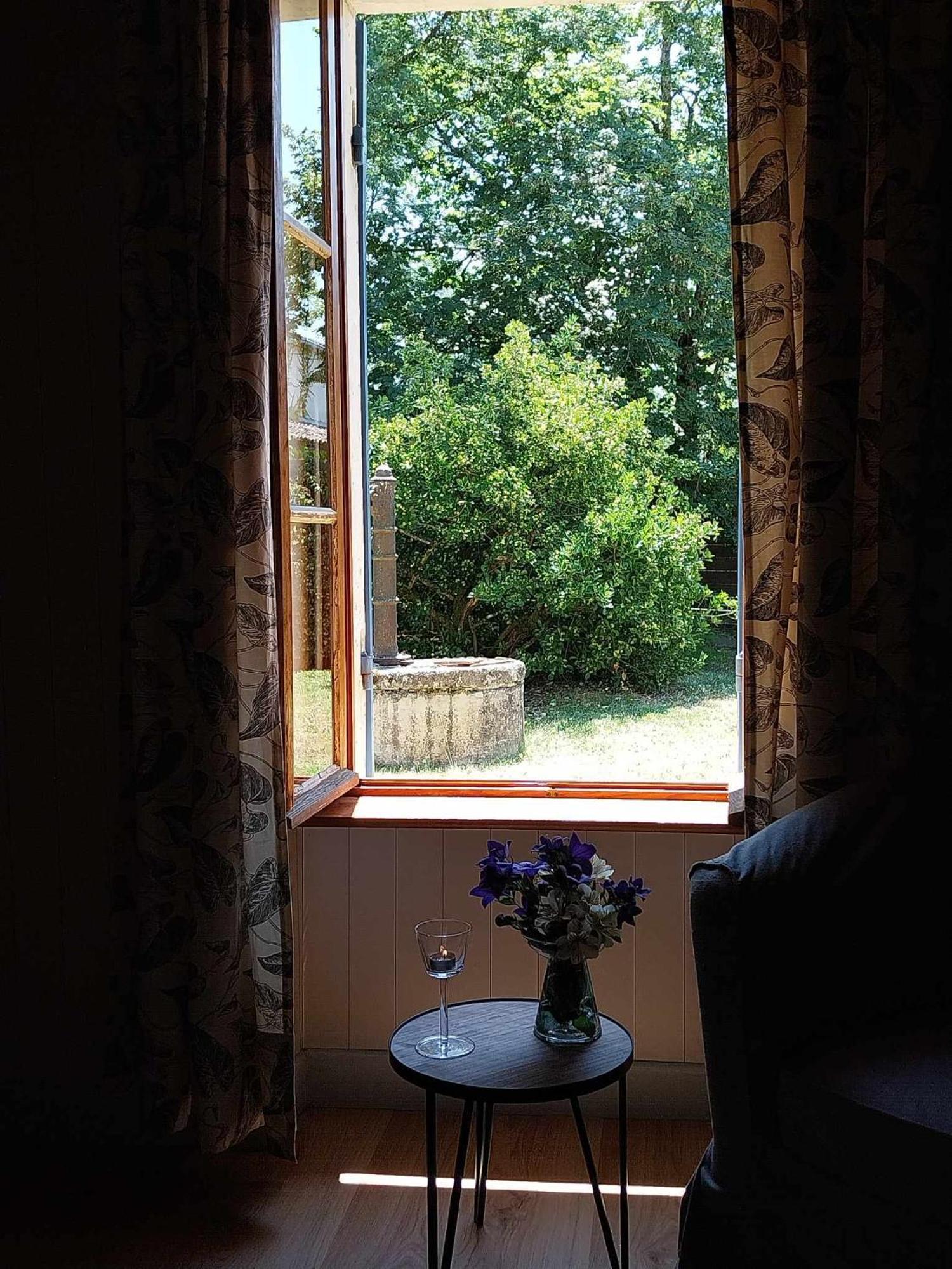 Bed and Breakfast Les Bernus Monfaucon  Exterior foto